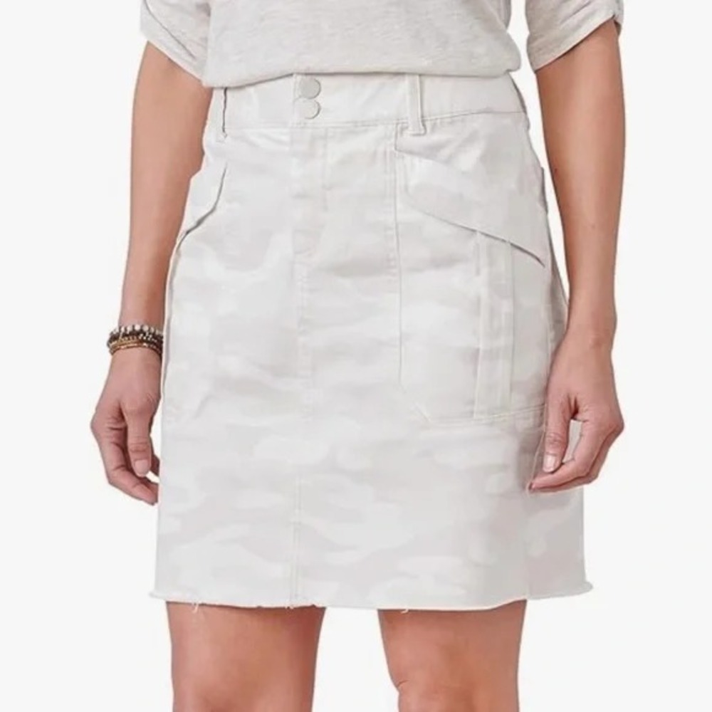 NWT | Democracy Ab Utility Skirt Birch Cream Beige Light Camo Print | Size 16